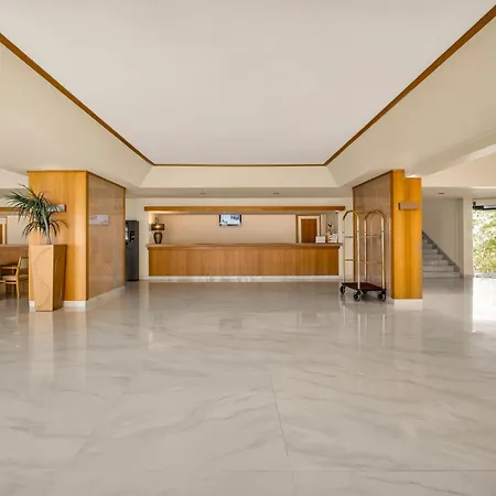 阿尔布费拉索尔酒店及spa中心 4*